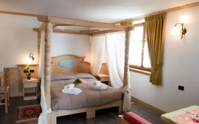 Albergo 2000