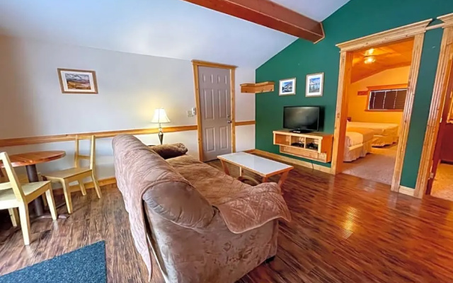 Brookside Motel