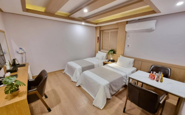 Lex Tourist Hotel
