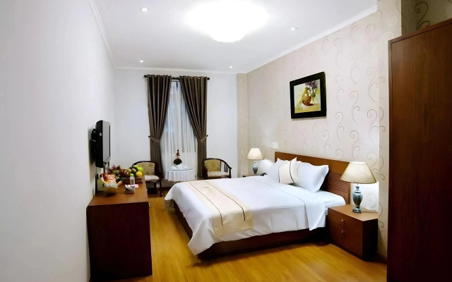 Iris Hotel Danang
