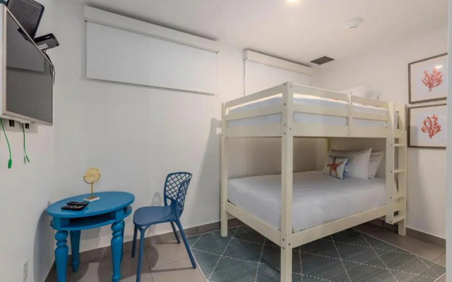 Family condo at Downtown