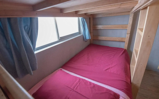 MatchBox Hostel