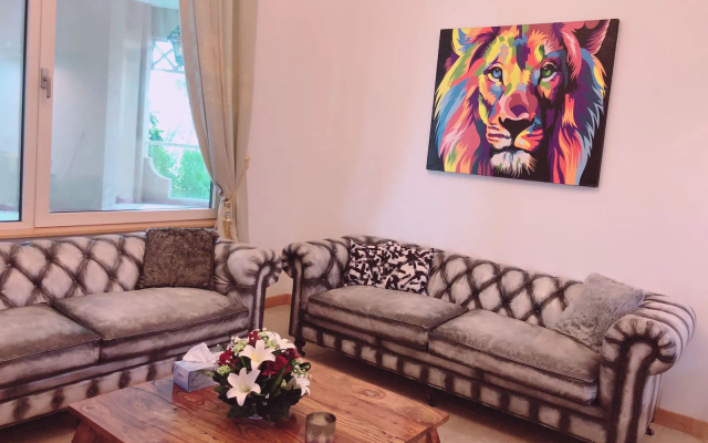 Stunning Beach front 1 bedroom at the palm
