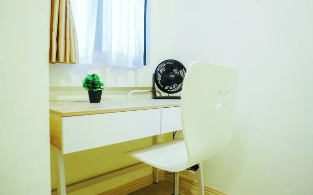 Relaxing 2Br With Working Room Apartment Meikarta