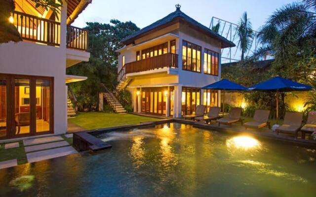 Отель Bali baliku Private Pool Villas вид на фасад