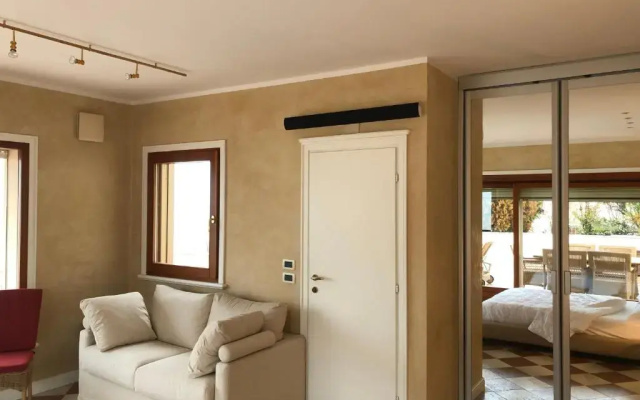 Lake Front Luxury Suites (Adults Only)
