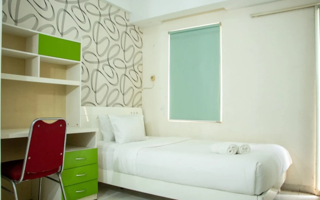 Homey And Cozy Stay Studio At Margonda Residence 2 Apartment