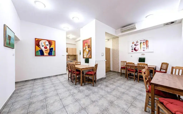 Synagogue View Guest House