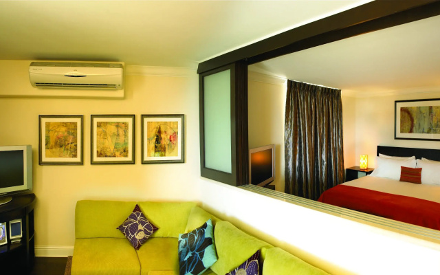 Regency on Beachwalk Waikiki by OUTRIGGER