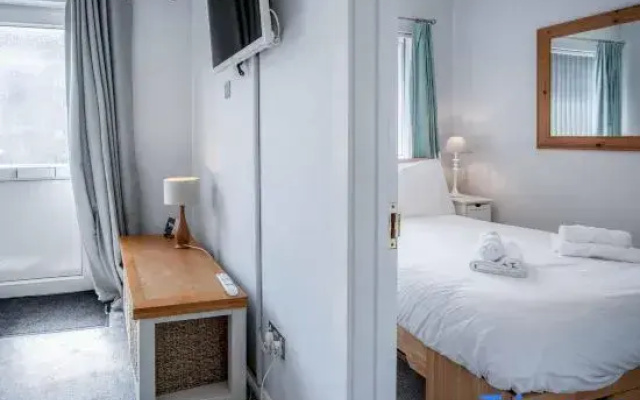 Langcliffe Park - 2 Bedroom Chalet - Mumbles