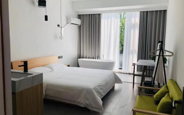 Wuzhen Beyond Cloud Bontique Inn
