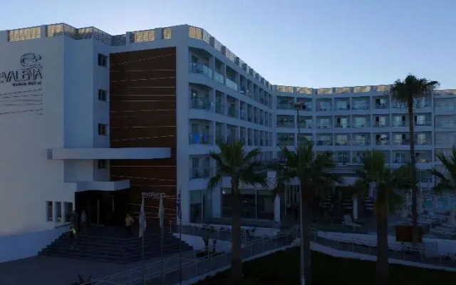 Evalena Beach Hotel Протарас вид на фасад