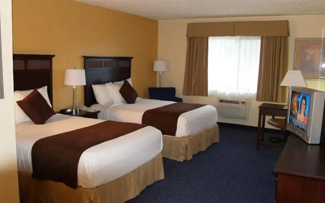 The Avenue Hotel