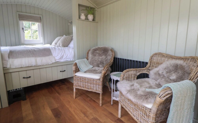 The Garden Hut
