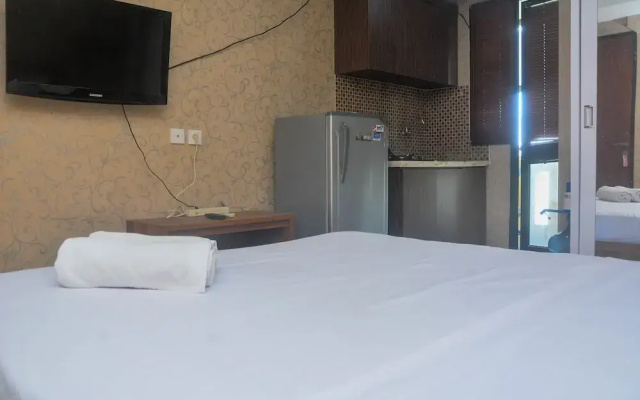 Comfort Studio Room At Kebagusan City Apartment