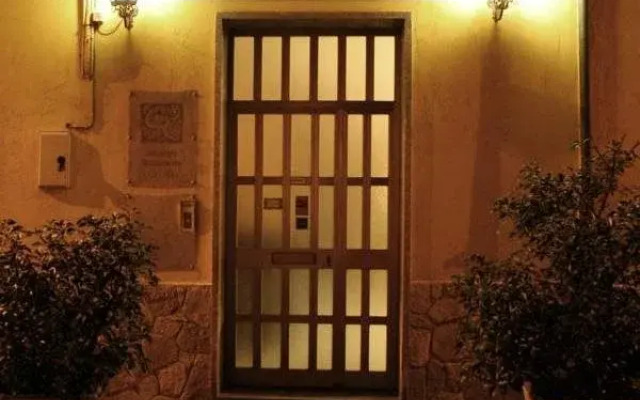 Domus Hotel