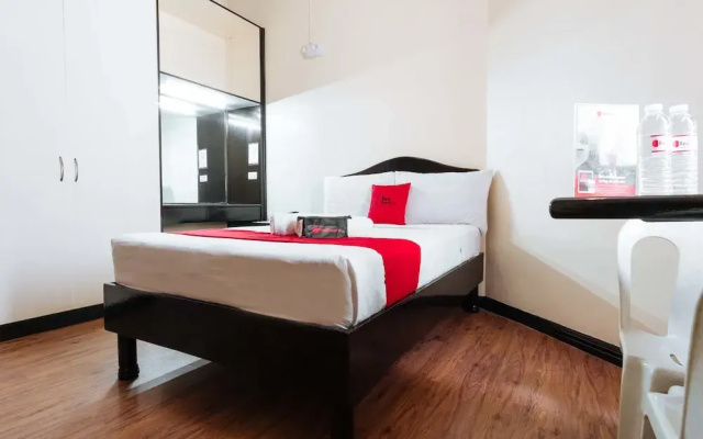 RedDoorz @ Vito Cruz Extension