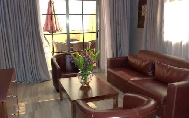Days Hotel and Suites by Wyndham Dakar