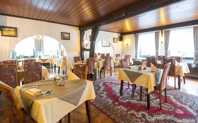 Hotel Burg Hof