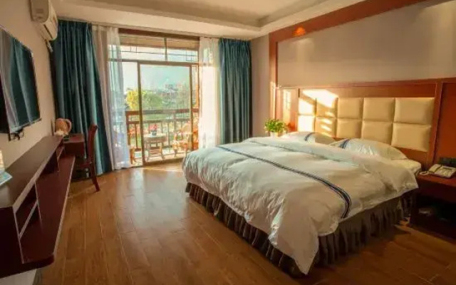 Green Hotel