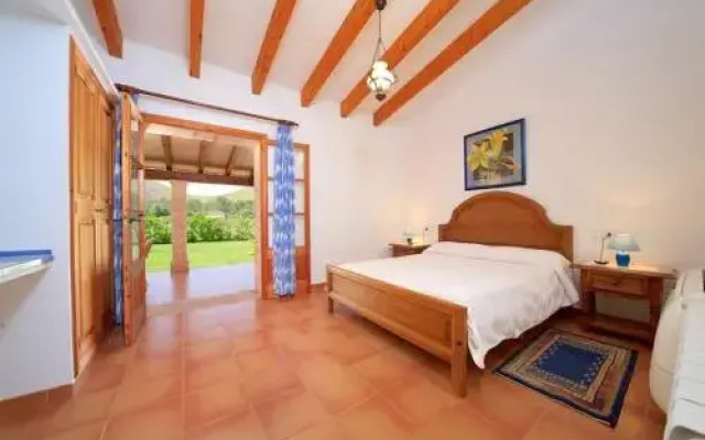 Attractive Villa Pera