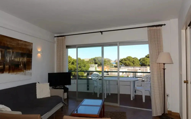 Apartment Near Town With 2 Rooms