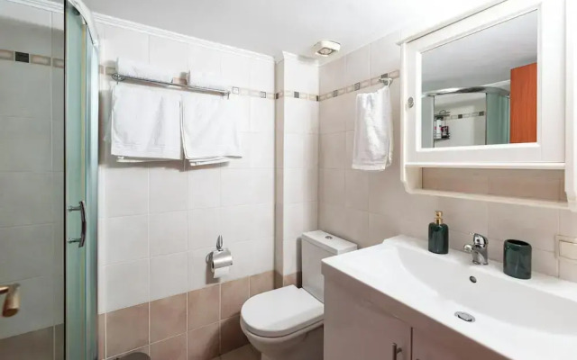 Niman Beachside Apartments