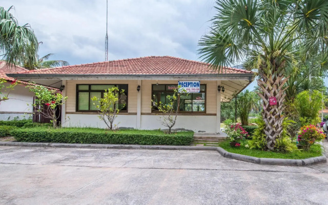 Naku Resort