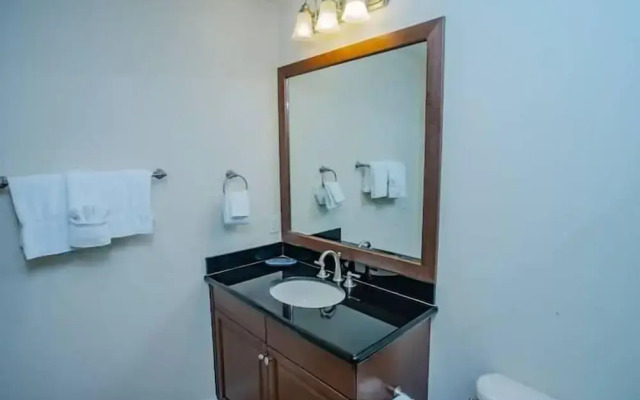 7521 MD - Reunion - Fantastic 3Bd Condo