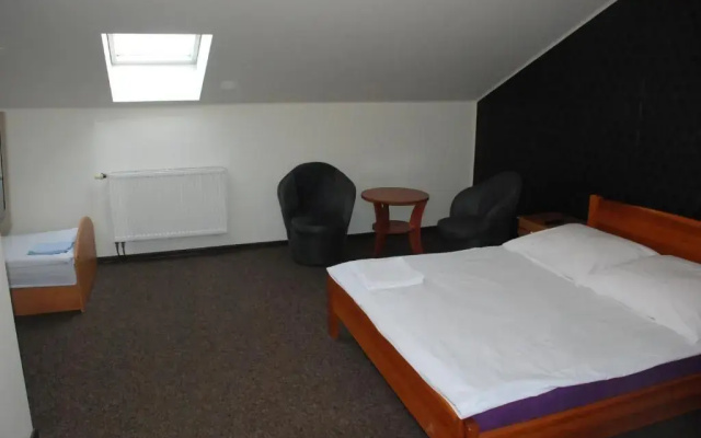 Hotelik Manhatan