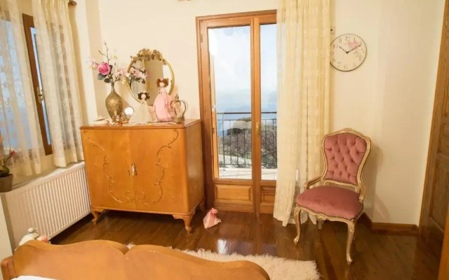 Maria's panoramic seaview House