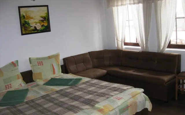 Chardaka Guest House