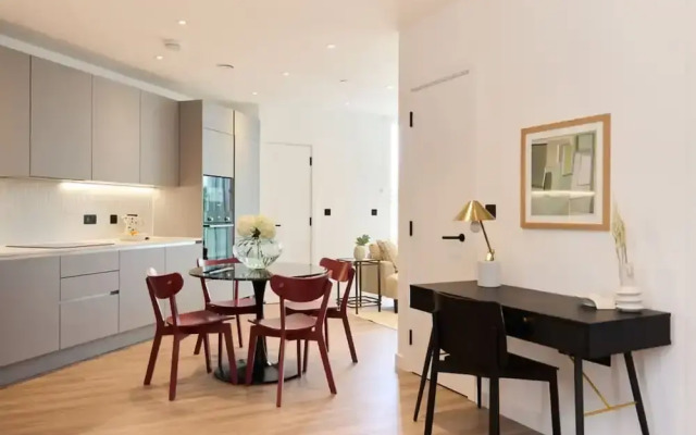 The Tottenham Wonder - Pleasing 2bdr Flat With Balcony