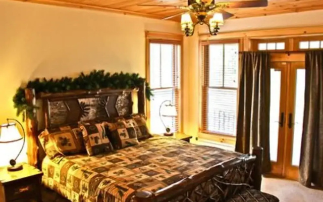 Adirondack Lodge Retreat Secluded Mountain Location