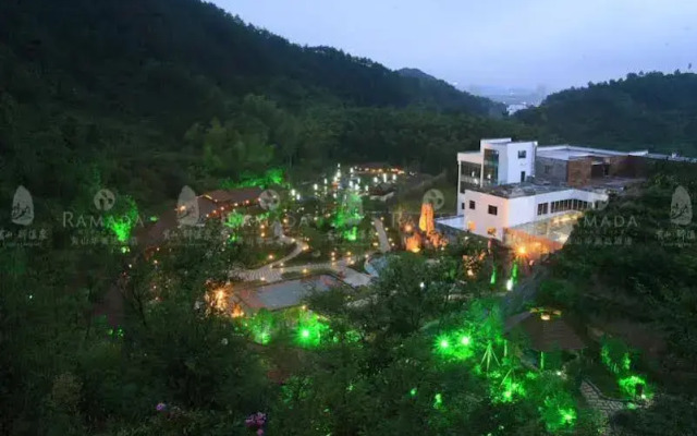 Zuiwenquan Holiday Hotel