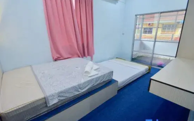 Puteri Indah Homestay