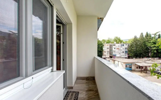 Inner City Apartment