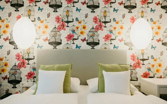 Hotel Crystal