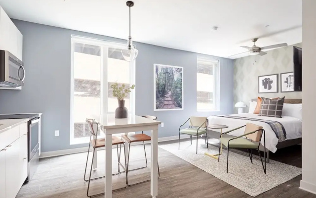 Sonder — Luna Apartments