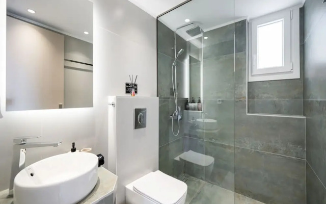 Asmira Apartments