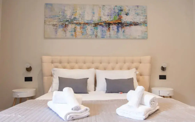 XXIV Domus Luxury Suites