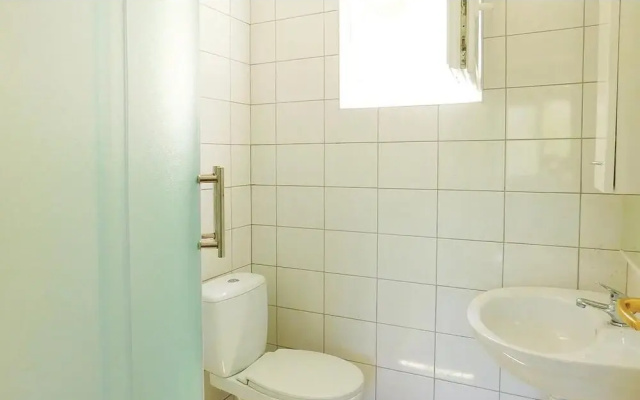 Amazing Home in Zastrazisce With 2 Bedrooms