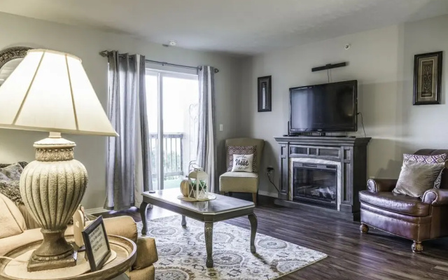 Vinyards 2954 Unit 5 3 Bedroom Condo