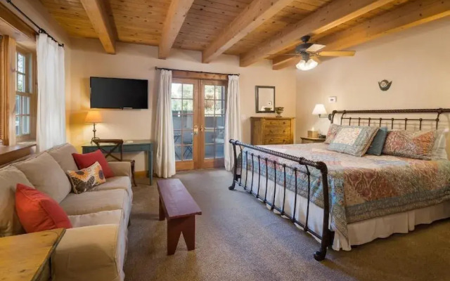 Sunflower Hill Inn