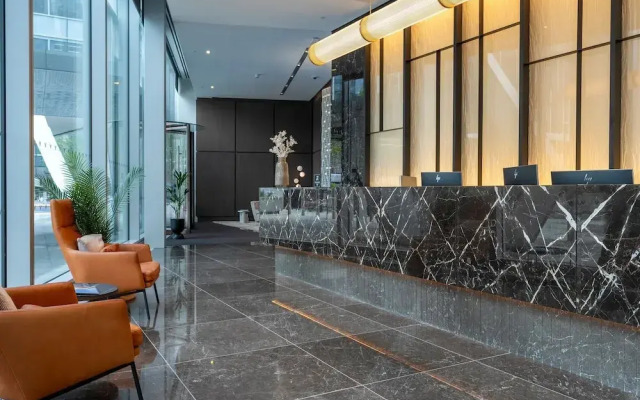 Inspiring Three-bedroom Apartment With City Views
