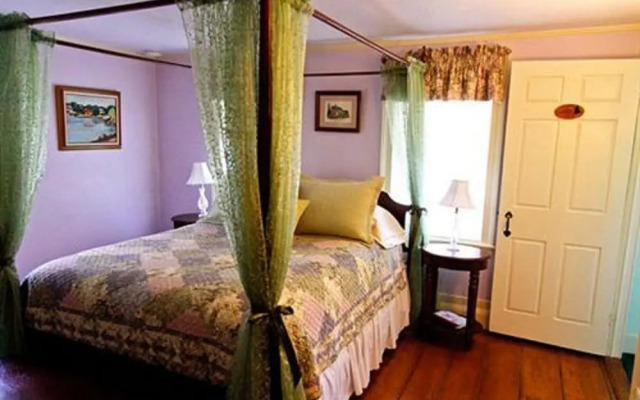 1750 Inn at Sandwich Center