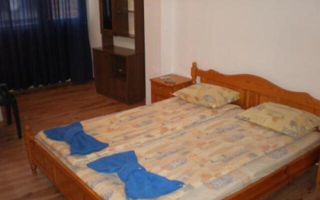 Отель Guest House Grozdan Болгария, Сандански - отзывы, цены и фото номеров - забронировать отель Guest House Grozdan онлайн вид на фасад
