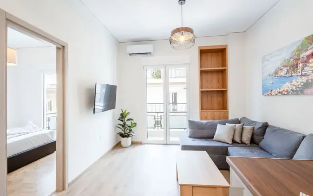 Modern 2-bedroom Gem Close to Metro