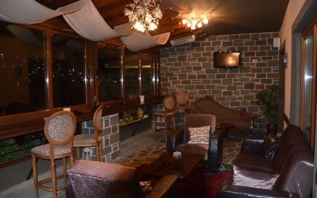 Hotel La Munte Mountain Resort