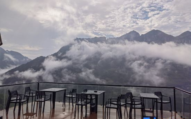 Enshi Qianyuyiqianyi Hotel